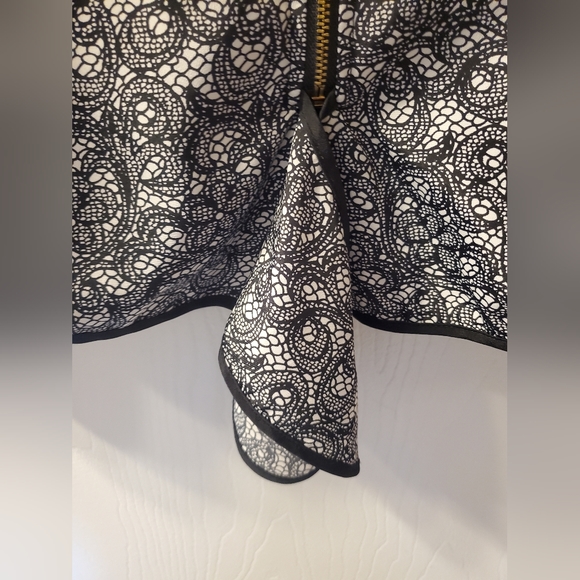 Venus black zip up blouse - Picture 6 of 11